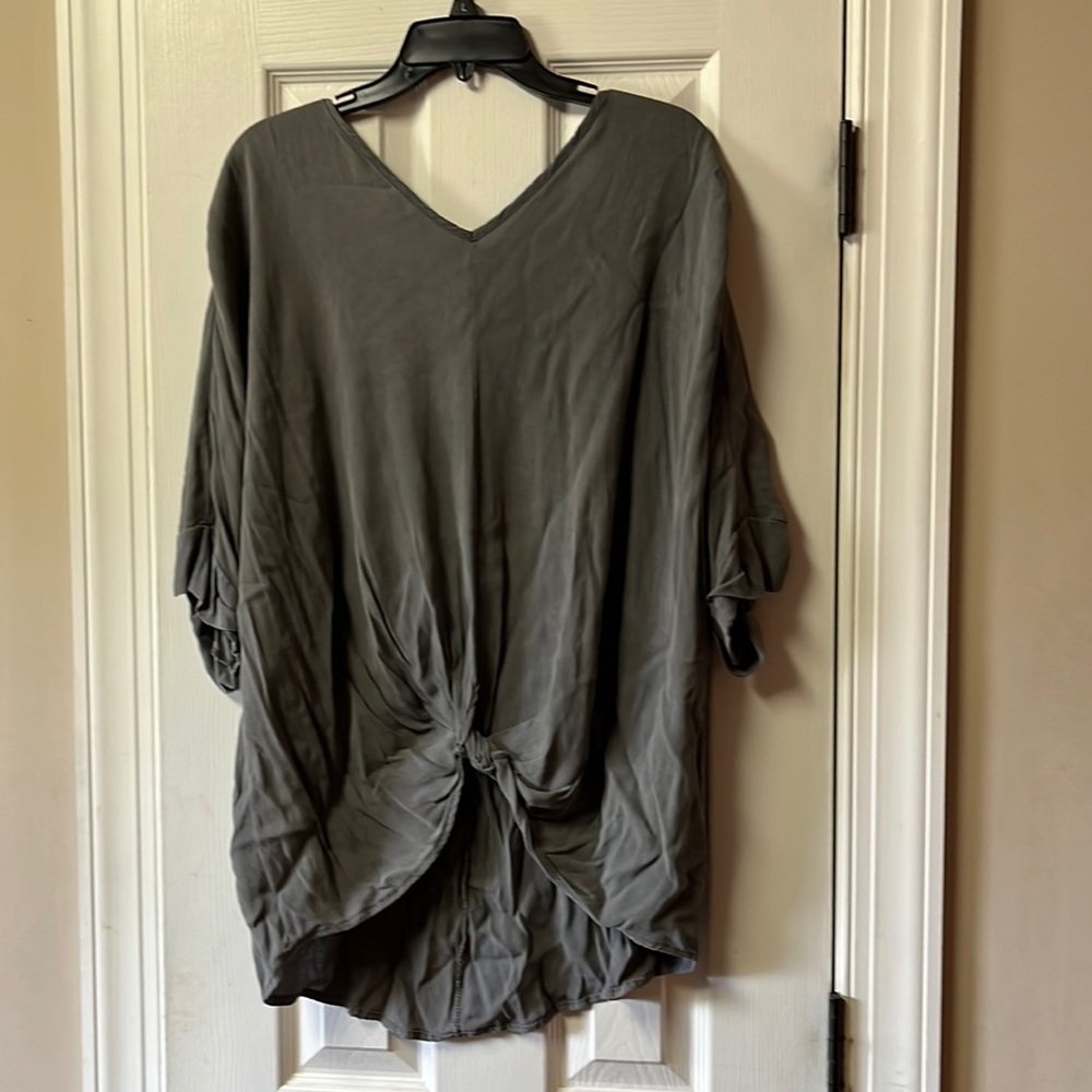 day to day blu pepper wrap top